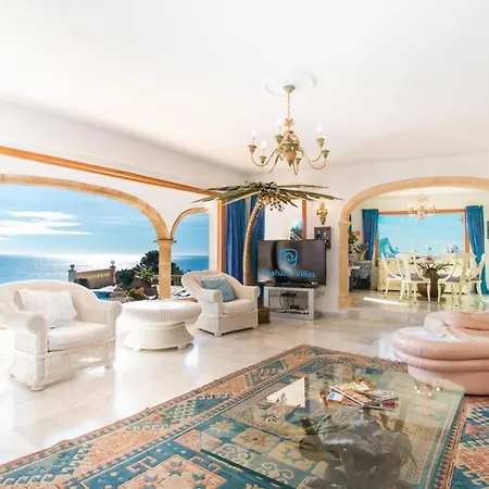Villa Gaviota By Abahana